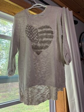 Light Gray Heart Flag Knit Sweater - Women